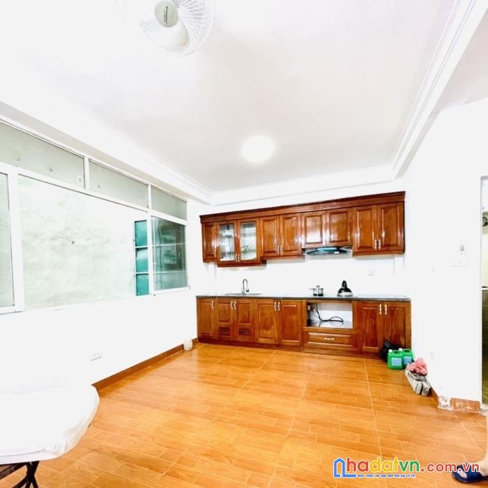 20m ra vườn hoa trần quang diệu, tự xây, 5 tầng, 3 ngủ, 3.45 tỷ