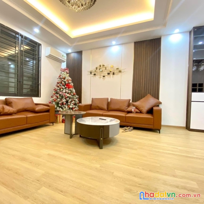 Hiếm bán nhà phạm tuấn tài phân lô ô tô tránh vỉa hè rộng dt 36m 6t giá nhỉnh 10 tỷ