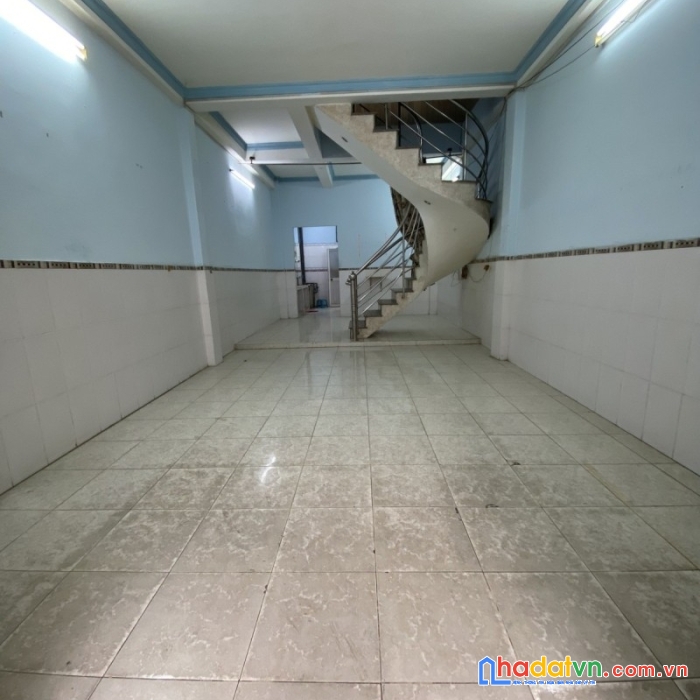 Bán nhà trịnh đình trọng, tân phú. 56m2 . 3 tầng giá 5,4 tỷ