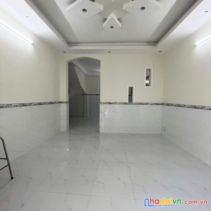 Bán nhà giá rẻ huỳnh tấn phát. phú mỹ quận 7. dt 50m2. nhỉnh 4 tỷ. shr- nở hậu tài lộc