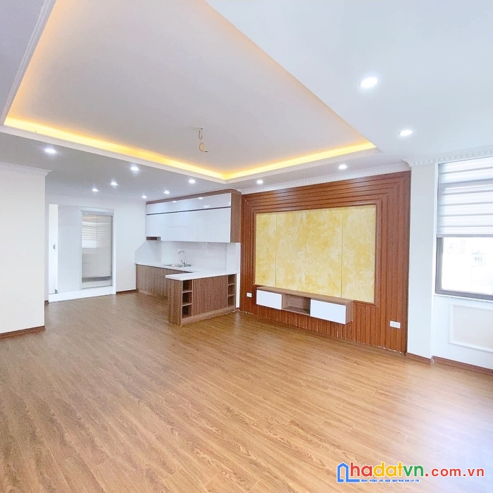 Bán nhà láng hạ 55m phân lô thang máy ô tô vào nhà giá tốt
