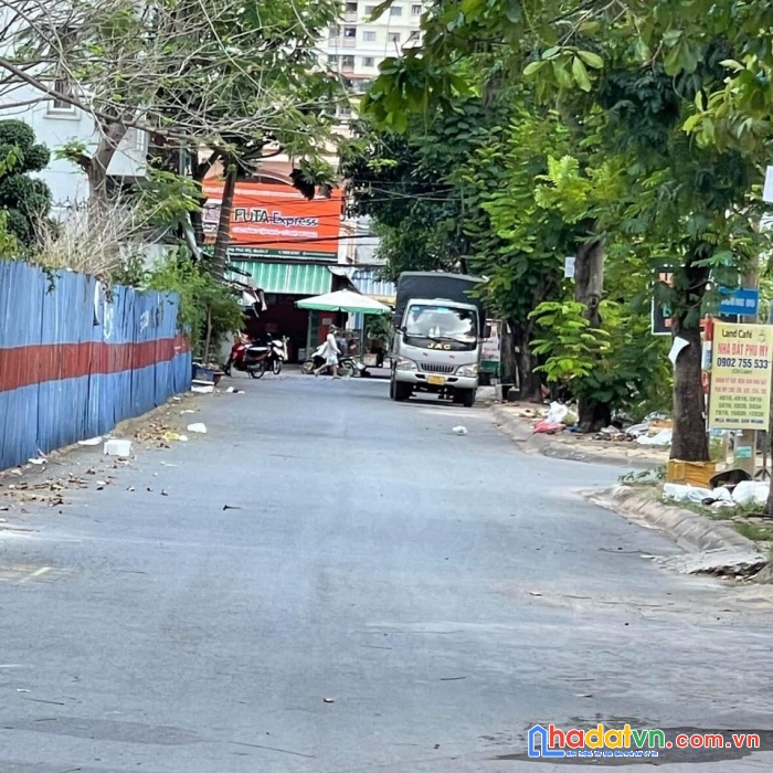 Bán nhà mt đường số phú mỹ quận 7. dt 5x18.5. 4 tầng 5pn. chỉ 14 tỷ. shr-hđt 20tr-tháng