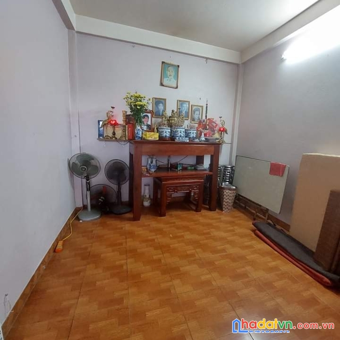 Đất việt hưng- long biên- lô góc- ngõ rộng- mt lớn- thông số đẹp- 38m- nhỉnh 2 tỷ.