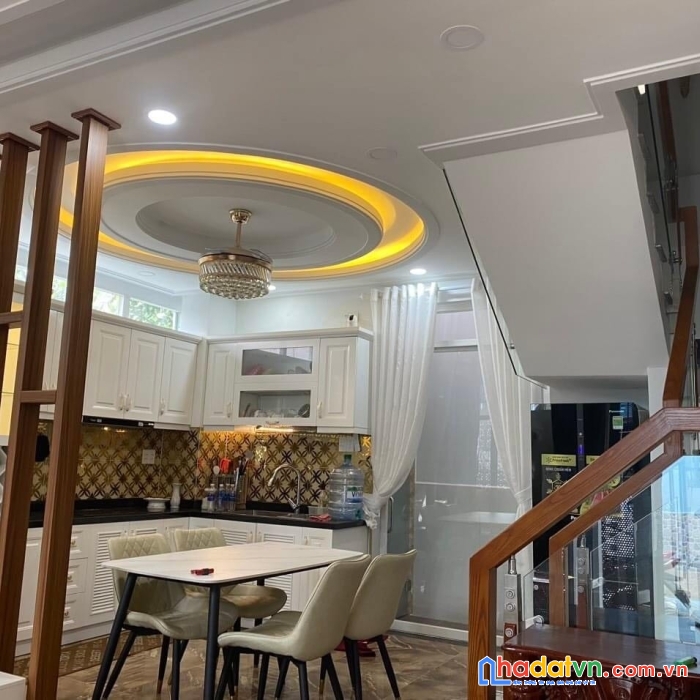 Bán nhà đẹp 5 tầng hxh cư xá ngân hàng sát  đh marrketing quận 7. dt 34m2. nhỉnh 6 tỷ. shr-hoàn