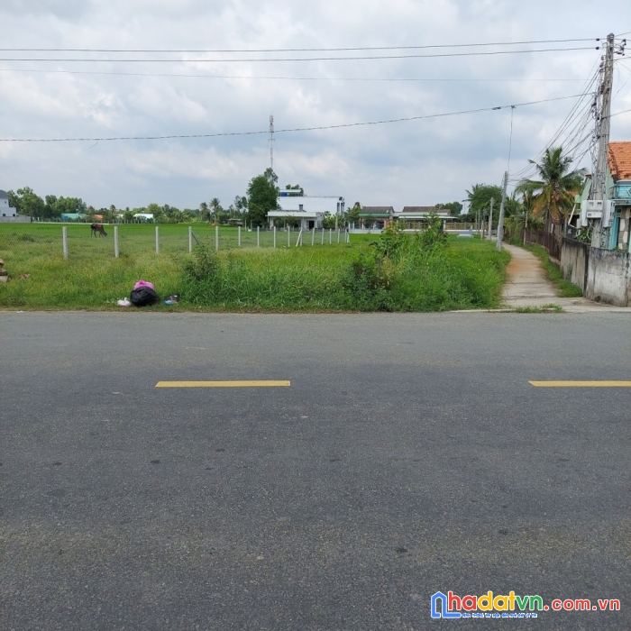 Bán lô đất mặt tiền tỉnh lộ dt 832, tân trụ long an, 855m2 giá 10 tỷ
