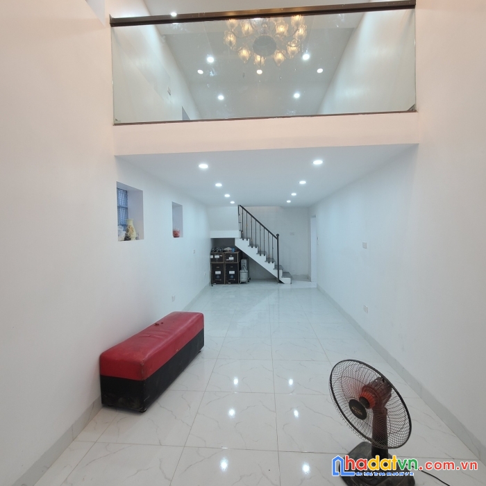 Cc cần bán nhà,  phố tôn đức thắng, đống đa, 47 m2, 5 tầng, mt 3.5 m, nhỉnh 3 tỷ