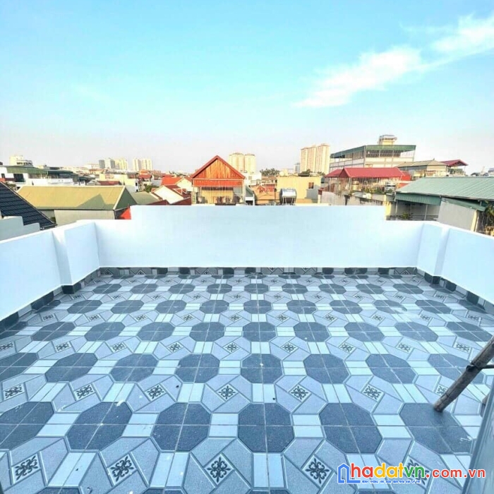 Nhà đẹp, ở ngay. bán nhà ngô gia tự, long biên 5t, 35m2 chỉ 2,95 tỷ 
