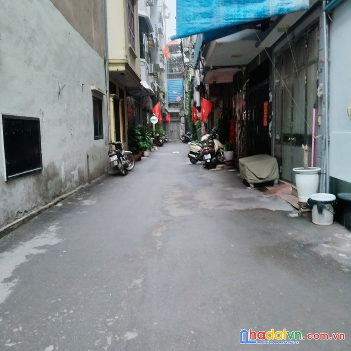 Bán nhà đẹp - ba đình-ô tô-kinh doanh  *dt40 *mt4*3tầng*giá chào 4 tỷ nhỉnh.
