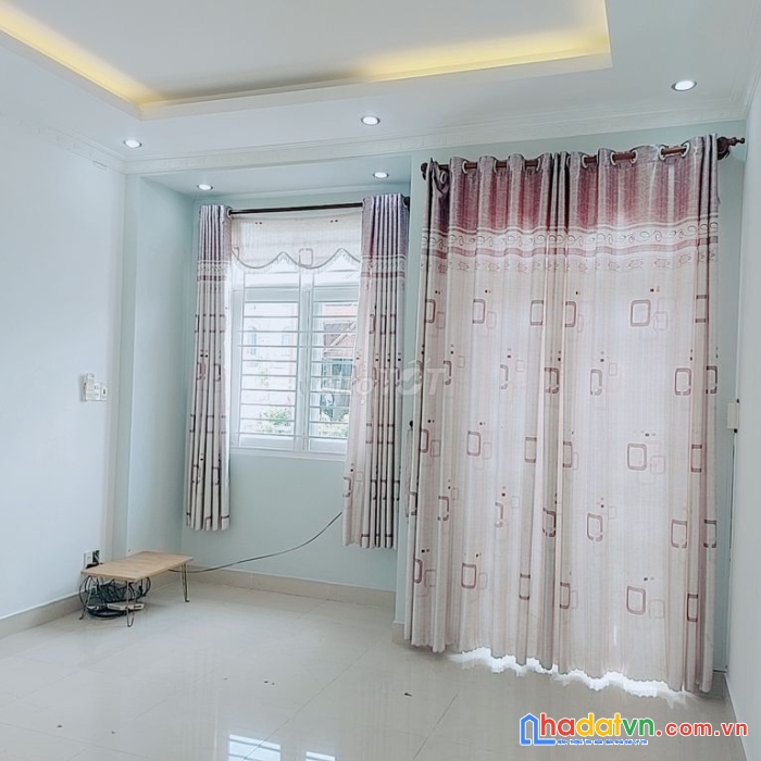 Bán rẻ nhà sát mặttiền trường chinh và xuân hồng,p4 tân bình,48m2,ngang 4.3m,vuông nhỉnh 4tỷ