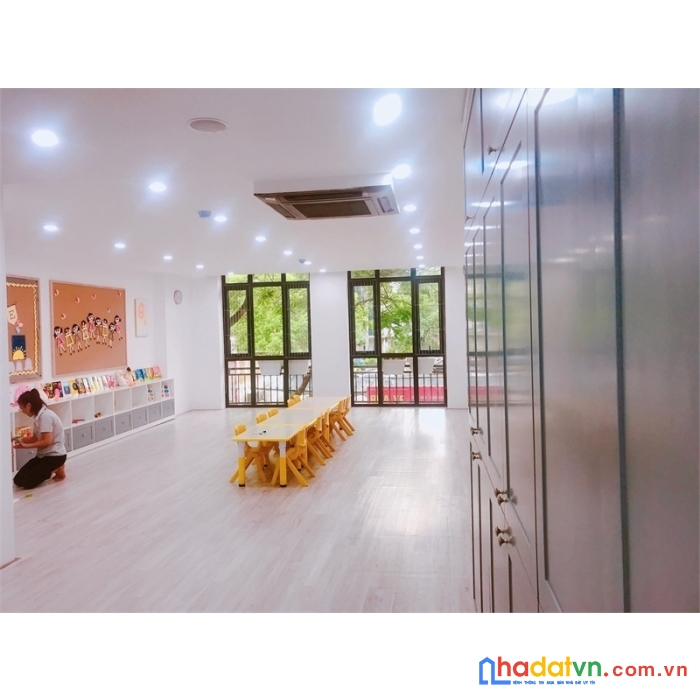 Mặt phố ba đình 120m x 7 tầng nổi +1 hầm mt 6,5m dòng tiền 1.4 tỷ /năm