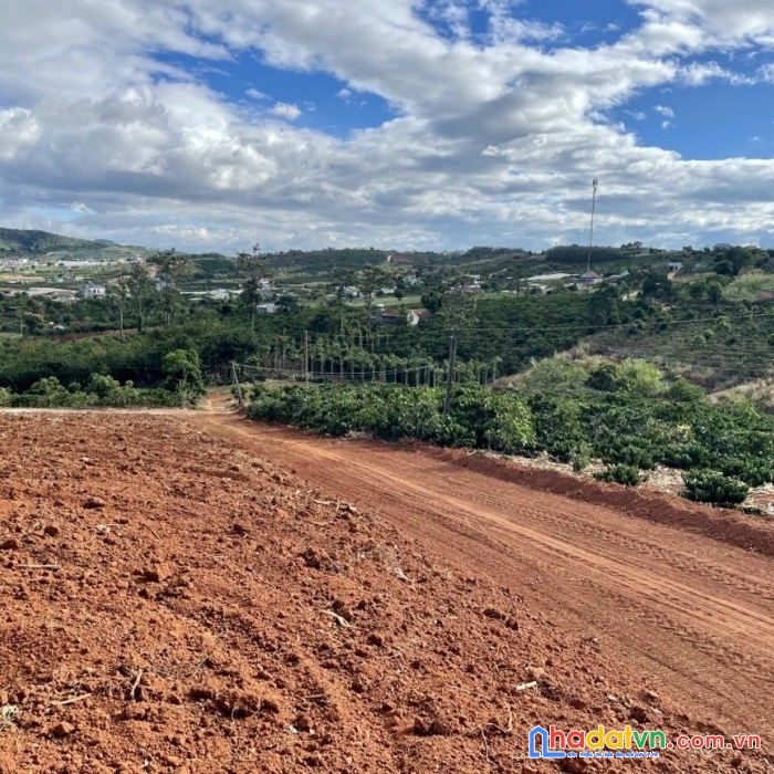 Gần dt725, bán đất chính chủ,view cực đẹp, cam kết giá rẻ, shr