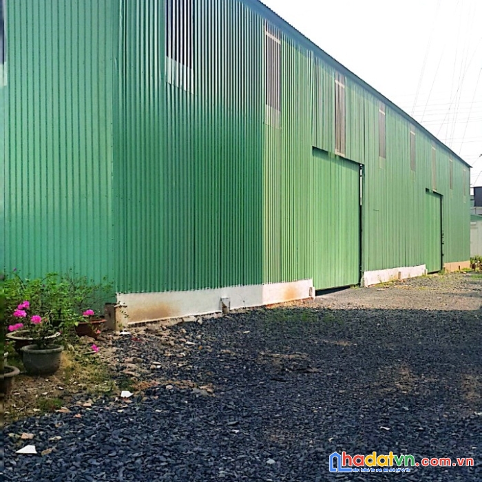 Cho thuê nhà xưởng 1000m2 hẻm xe tải quốc lộ 1a an phú đông q12 -48 tr