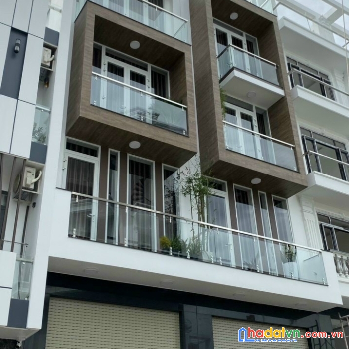 Chính chủ bán nhà xây mới 100% lạc long quân, phường 3, quận 11