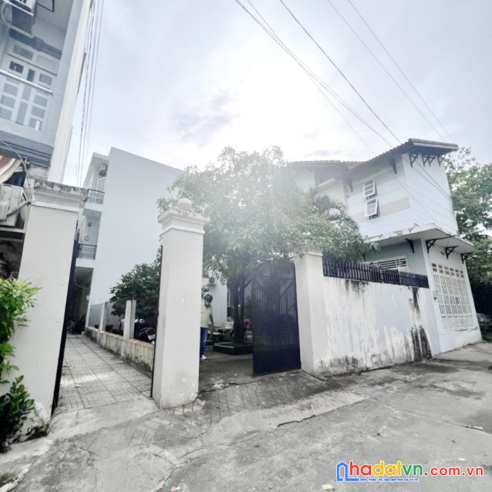 Bán biệt thự 529,4m2 đường phạm thế hiển p5q8. giá 28 tỷ tl