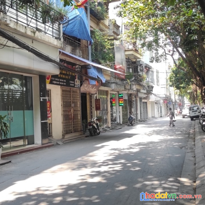 Bán gấp nhà mặt phố cự lộc, thanh xuân 50m, 4 tầng, 4 pn, nở hậu, vỉa hè rộng,