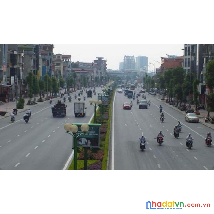 Bán nhà mặt phố kinh doanh nguyễn văn cừ - vỉa hè rộng - hai mặt tiền trước sau 124m, 2t, mặt tiền