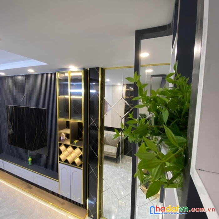 Bán nhà 4 tầng tặng full toàn bộ nội thất ,mặt tiền hướng nam, đường trước nhà phân lô 4m, đường