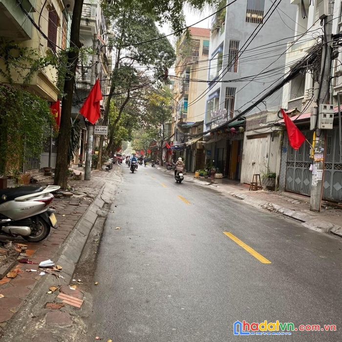 Bán nhà ngõ 215 triều khúc 47m2 4t mt 5m chỉ hơn 7tỷ kinh doanh ô tô tránh