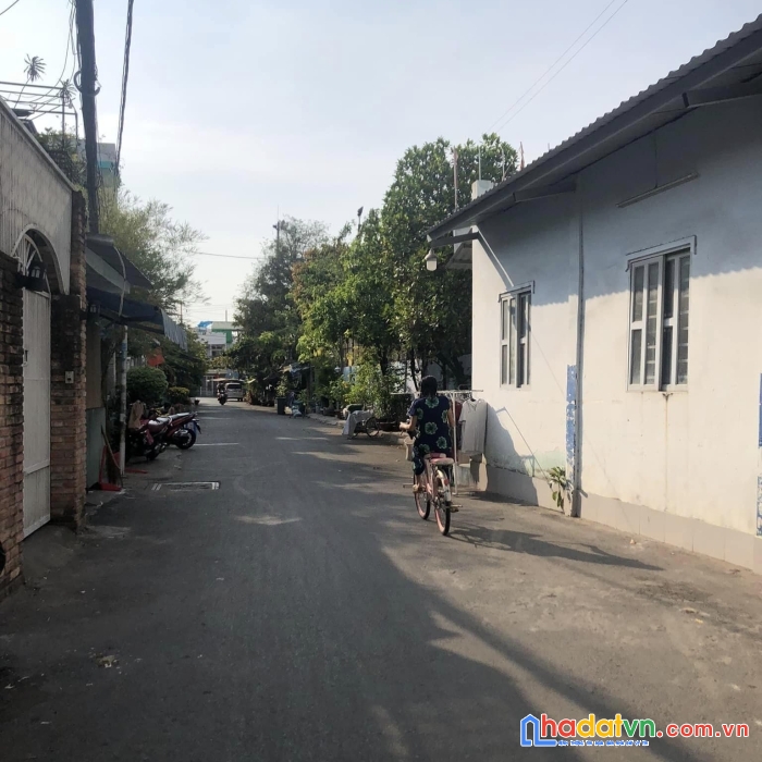 Full thổ cư quận 7, nhà cấp 4, 77,m2, nhỉnh 5 tỷ, hẻm lớn, tiện xây mới.