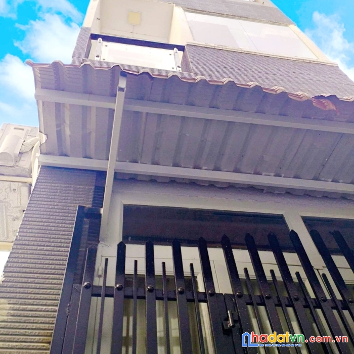 Nhà bán hẻm 432a dương bá trạc p1 q8 giá : 2.1 tỷ (thương lượng)