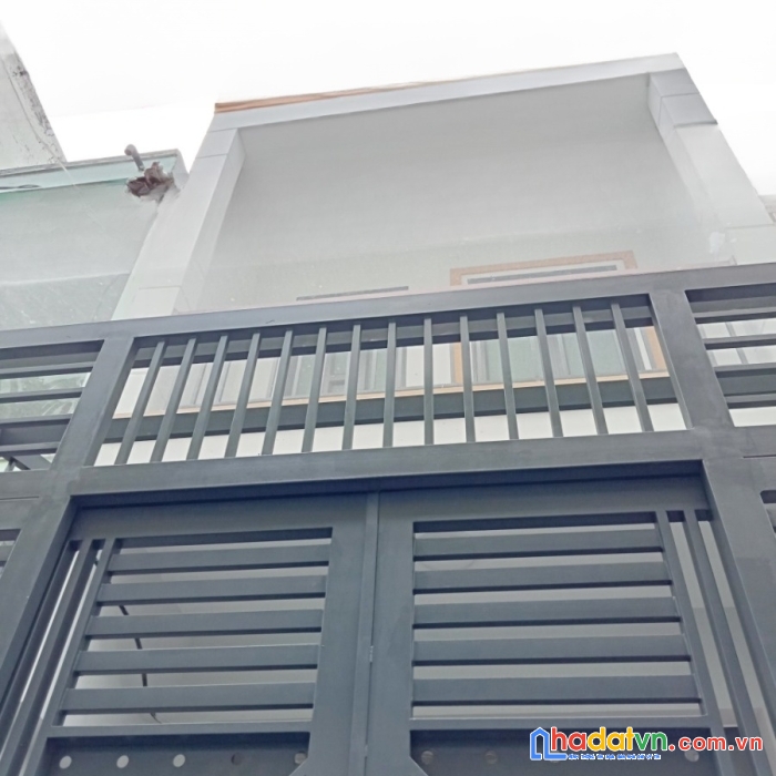 Nhà bán hẻm thông 1491 phạm thế hiển p6 q8. giá: 3.95tỷ tl