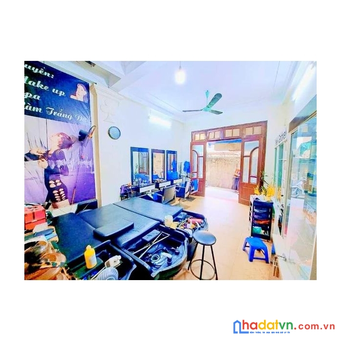 Mặt ngõ thông kinh doanh phố víp hoàng cầu phân lô - ô tô qua nhà - 15m ra mặt phố - quận đống đa.