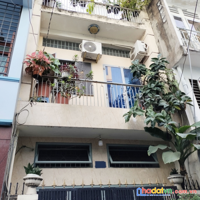 Bán nhà sát bên công an quận bình thạnh. 65m2, 3tầng btct. chỉ 5.xtỷ