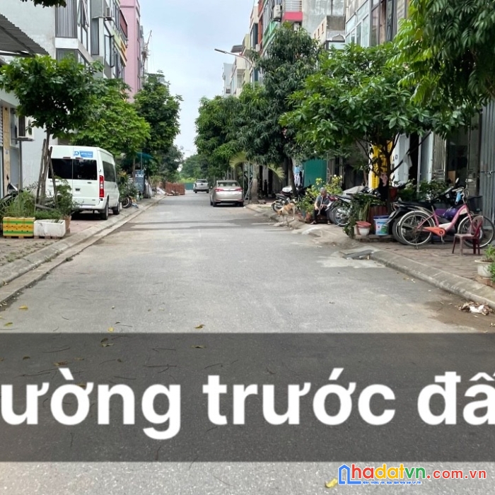 Bán đất tái định cư long biên, vỉa hè 4m, 2 đường trước sau, 70m, mt5m, 6 tỷ dư