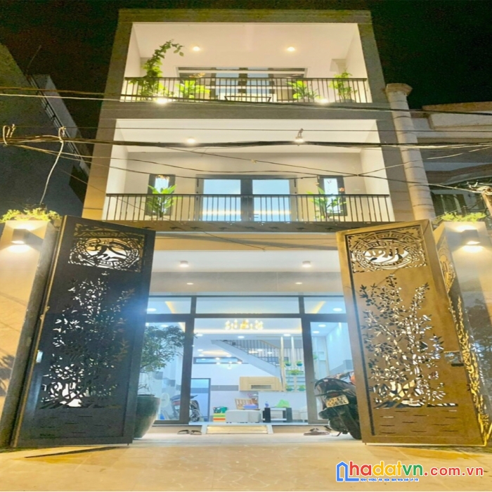 Cho thuê nhà mt cư xá ra đa  3 tầng  4 pn  17 triệu 