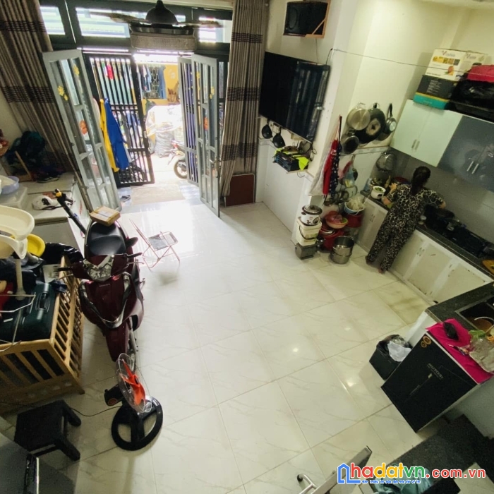 Nhà kênh tân hóa tân phú - sát mặt tiền - 3 tầng - 56m2 - nhỉnh 4 tỷ