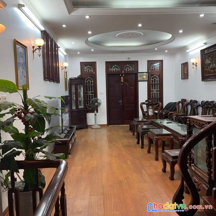 Bán nhà phố vũ thạnh, đống đa 76m, 5 tầng. giá: 16 tỷ