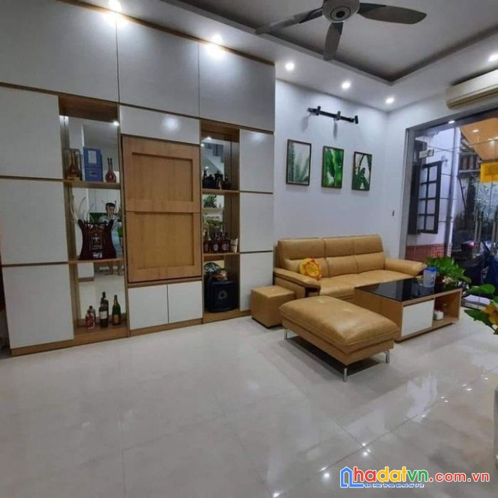 Bán nhà phố 8/3 , 38m2 x 5 tầng, ô tô đỗ cửa,kd, tặng toàn bộ nội thất !!!