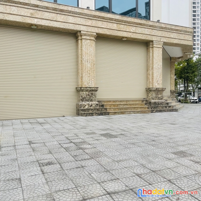 Cho thuê tòa văn phòng - 190m2 - 6 tầng - lô góc - thoáng vĩnh viễn - 2 thang máy - thông sàn