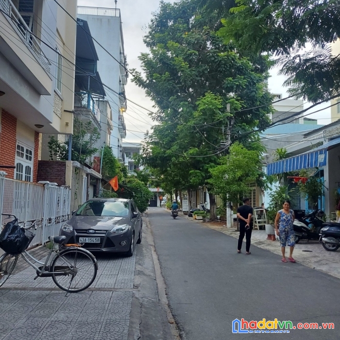 Bán đất tặng nhà 2 c4 an thượng 10, khu phố tây, gần biển, giá đầu tư.
