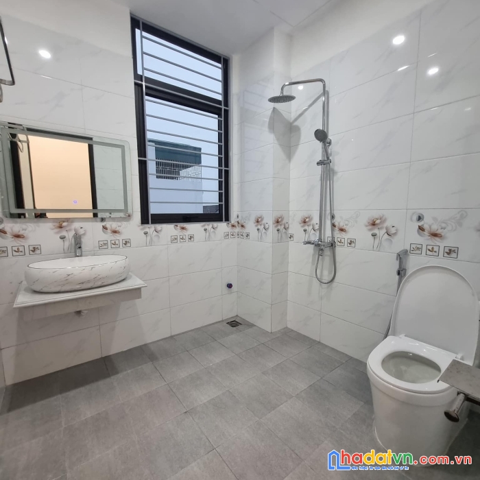 Bán nhà đẹp phúc lợi, long biên 41m2, 6t, chỉ 5,8 tỷ (thang máy, ô tô vào nhà) 
