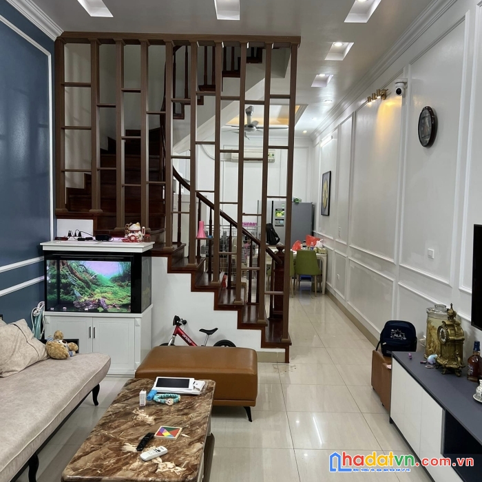Cực phẩm nhà minh khai hbt 48mx3 kd nhỉnh 2 tỷ, ôtô 30m.