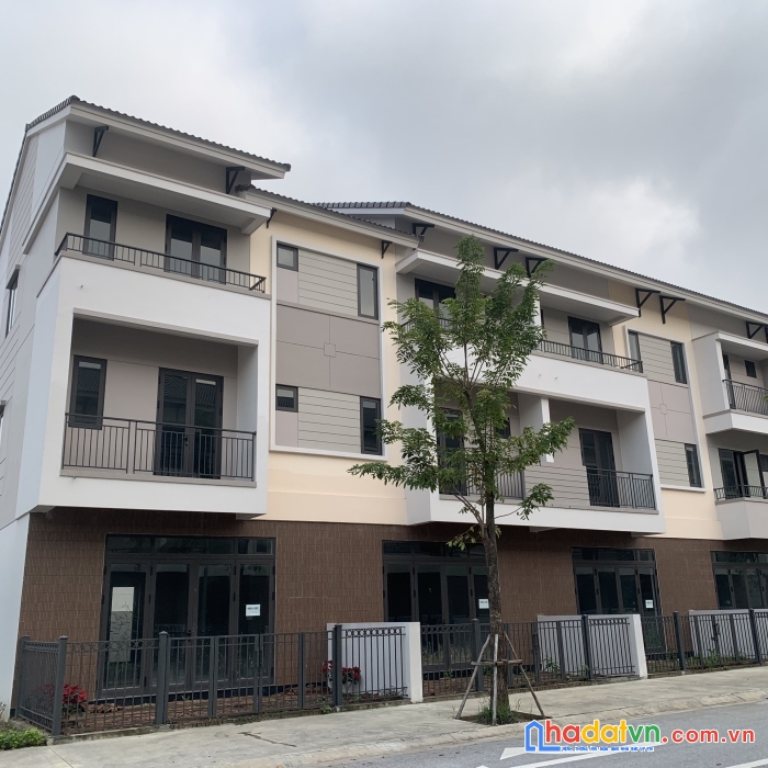 Bán shophouse trục chính cổng vào khu biệt thự cao cấp đô thị centa vsip bắc ninh 0377 439313