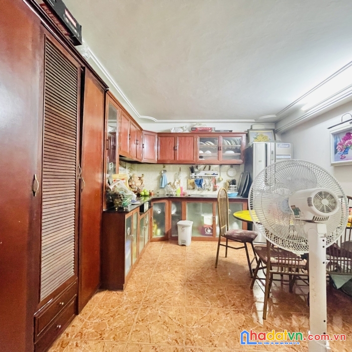 Chính chủ cần bán nhà phố hạ đình quận thanh xuân 45m2x5t 5.2 tỷ ô tô kd