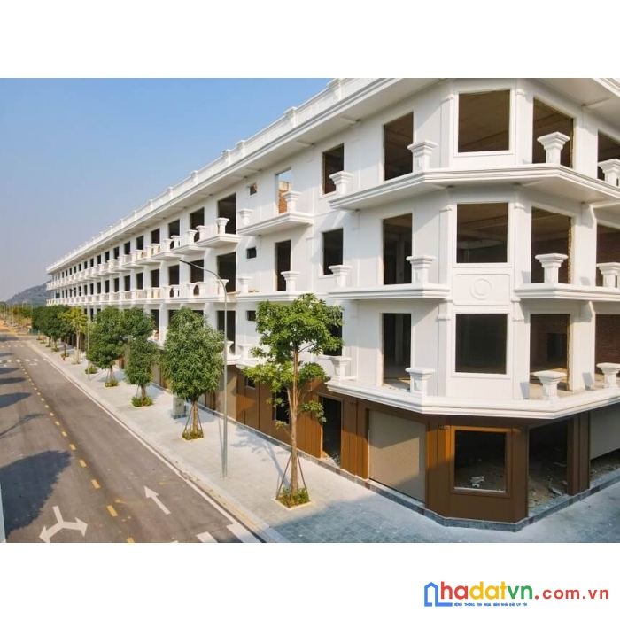 Nhà phố sổ đỏ 4 tầng -3.4 tỷ ngày trung tâm thành phố thanh hoá