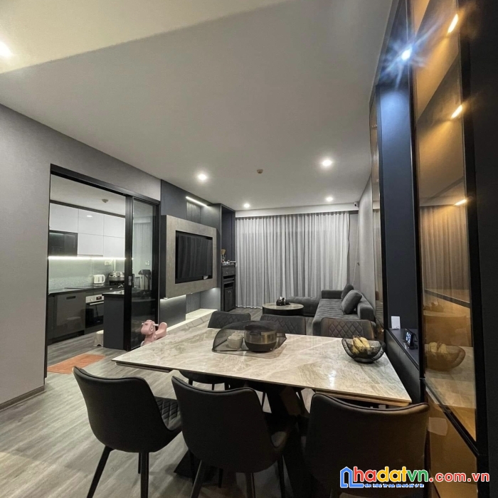 Bán nhà nguyễn sơn - long biên - 55m x 5 tầng - lô góc - kinh doanh - oto tránh - dân xây - giá