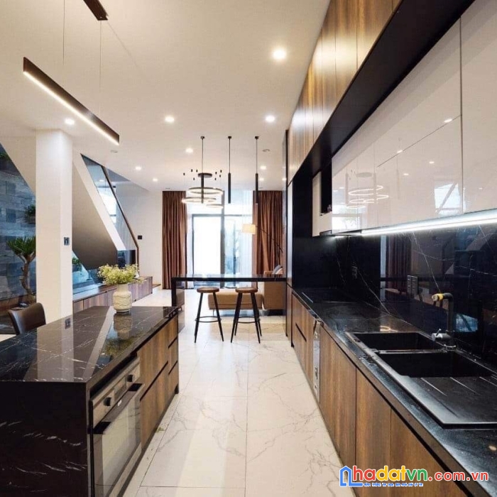 Bán căn biệt thự cao cấp cạnh biển tân trà đà nẵng