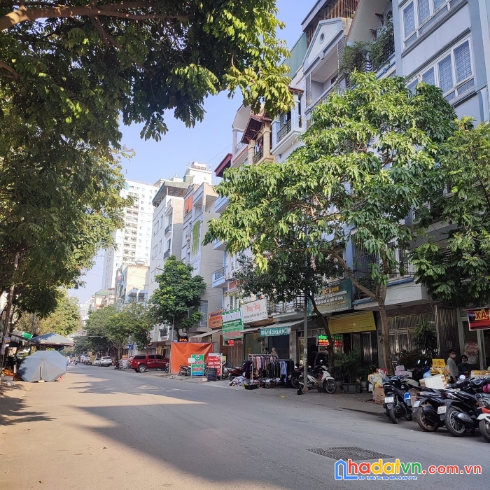 Bán nhà kinh doanh ngô thì nhậm 50m 5 tầng đường 24m 9.9 tỷ
