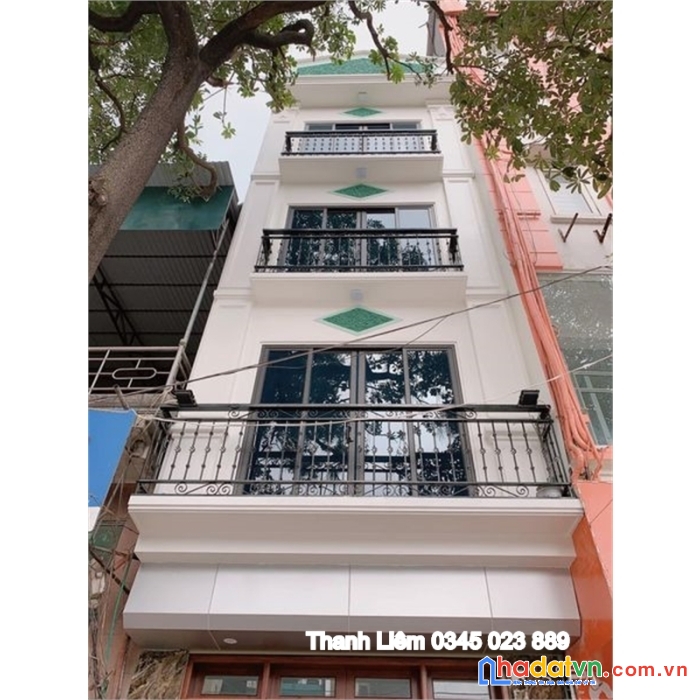 Mặt phố giải phóng vỉa hè 7 tầng thang máy giá cực hợp lý chỉ 16 tỷ 2 làn xe tấp nập