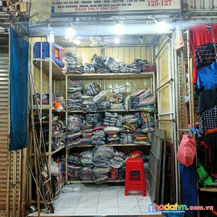 Chính chủ sang hai sạp trong chợ bến thành