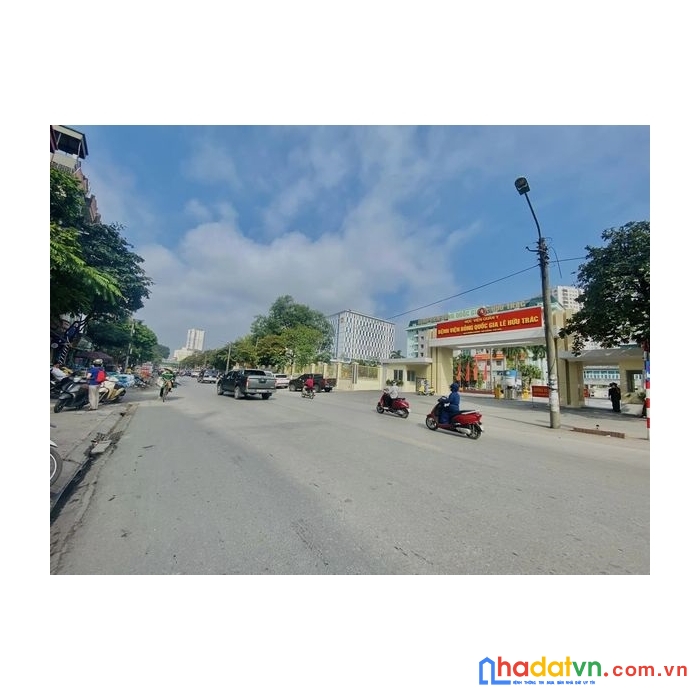 Bán nhà ccmn phùng hưng, 120m2x10t, mt6m, ô tô, 46pkk, thu trên 2 tỷ/năm