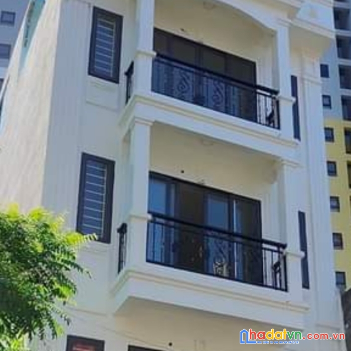 Phố cự lộc, thanh xuân. dt100m2, 8 tầng, dòng tiền 130tr/tháng. chỉ 26.8 tỷ.