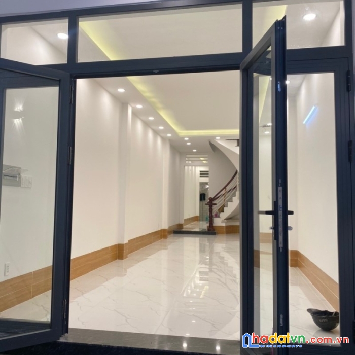 Bán nhà mặt tiền nguyễn du gò vấp 4 tầng 4 phòng 90m2 giá 12 tỷ còn bớt