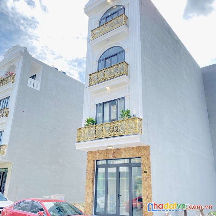 3.bán nhà độc lập full đồ 4 tầng đường 12m ôt tránh nhau ngay aeon