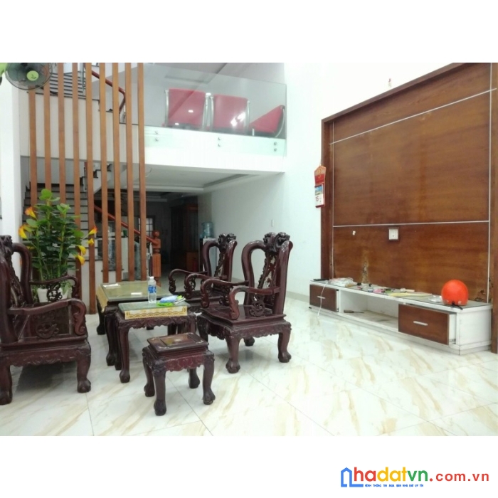 Nhà mặt tiền thanh khê, thân nhân trung, 81m2, 3 tầng, hướng tây, đẹp chất