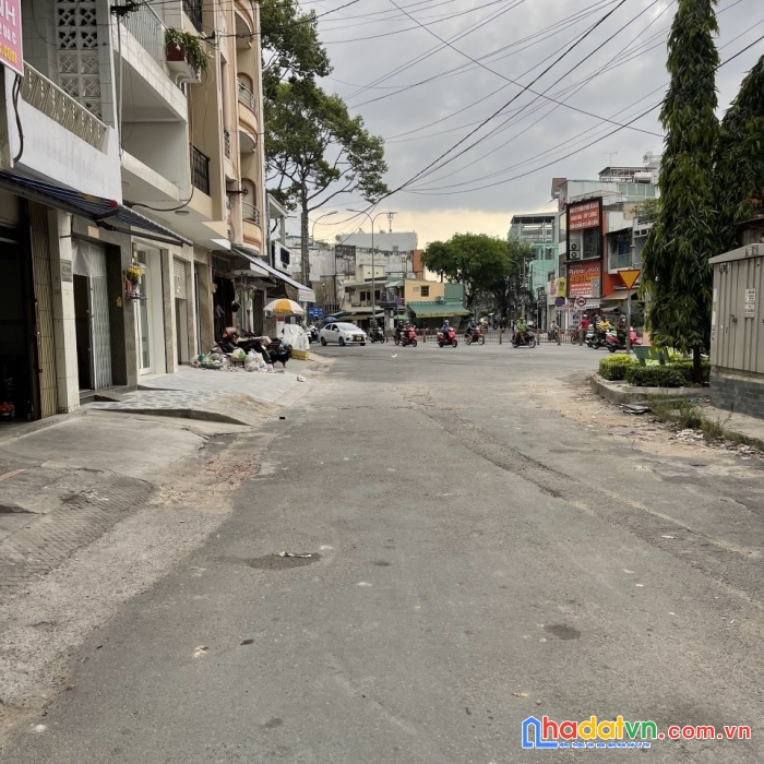 Bán gấp chdv trần văn đang quận 3 5 lầu doanh thu 1 tỷ giá 18 tỷ